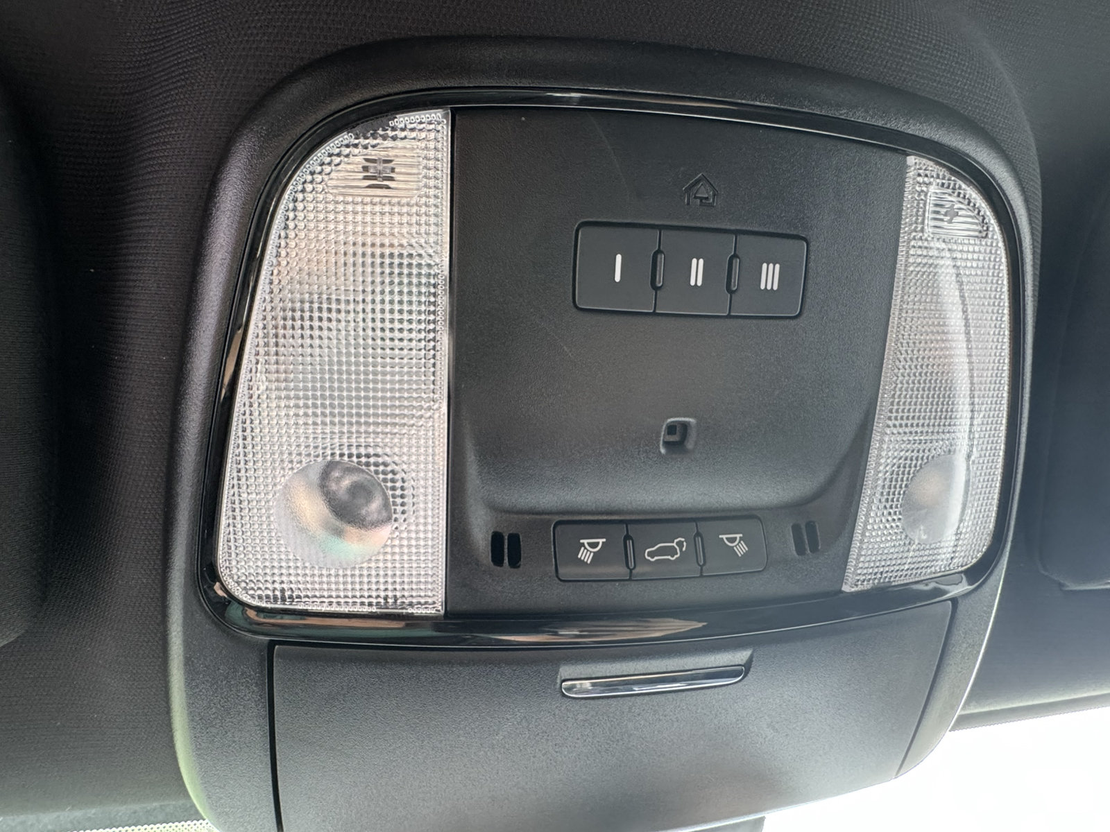 Used 2025 Dodge Durango GT AWD/4WD image 24