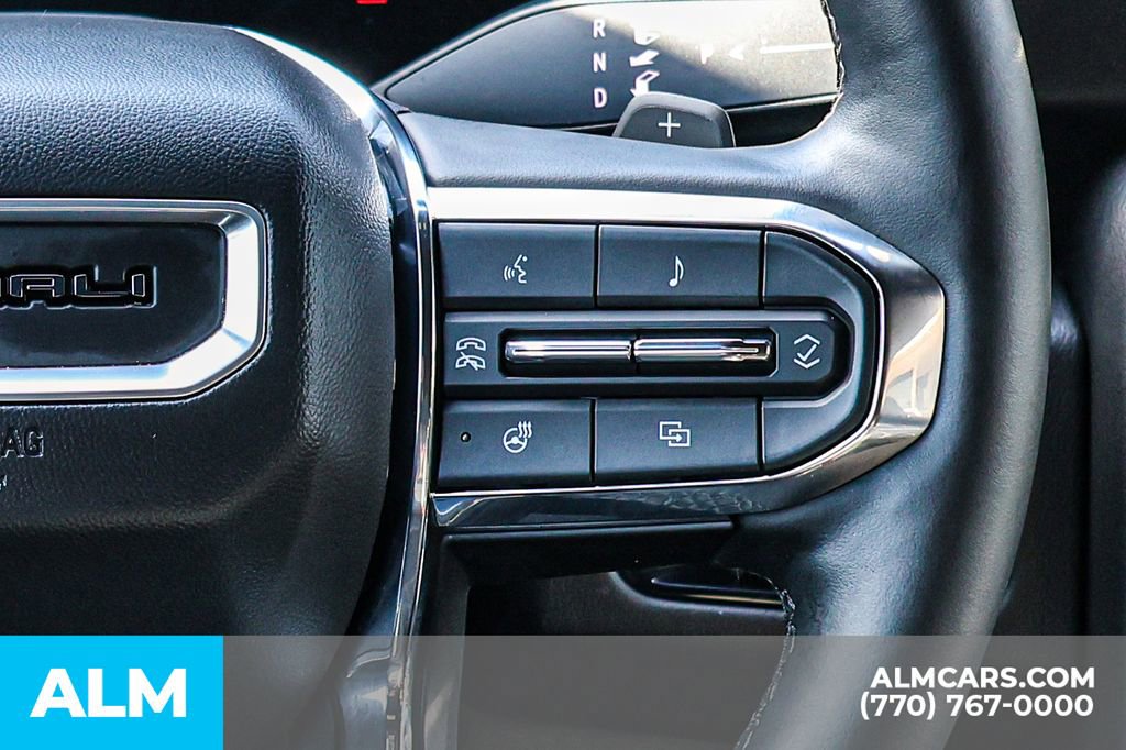 Used 2025 GMC Yukon XL Denali AWD/4WD image 38