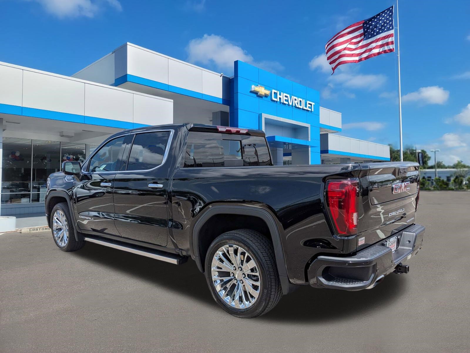 Used 2023 GMC Sierra 1500 Denali w/ Denali Reserve Package RWD image 6