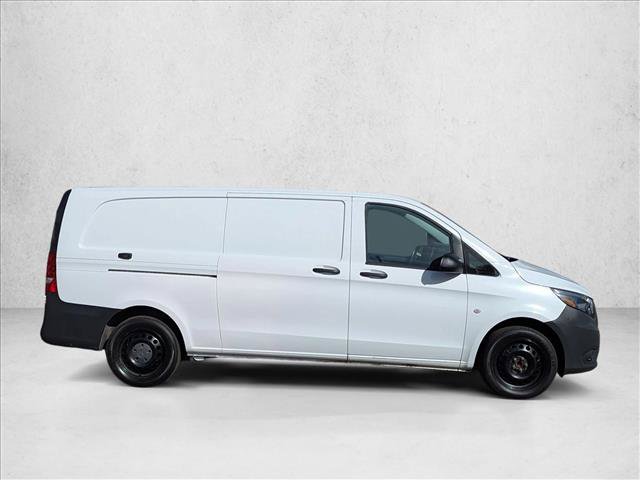 Used 2020 Mercedes-Benz Metris image 4