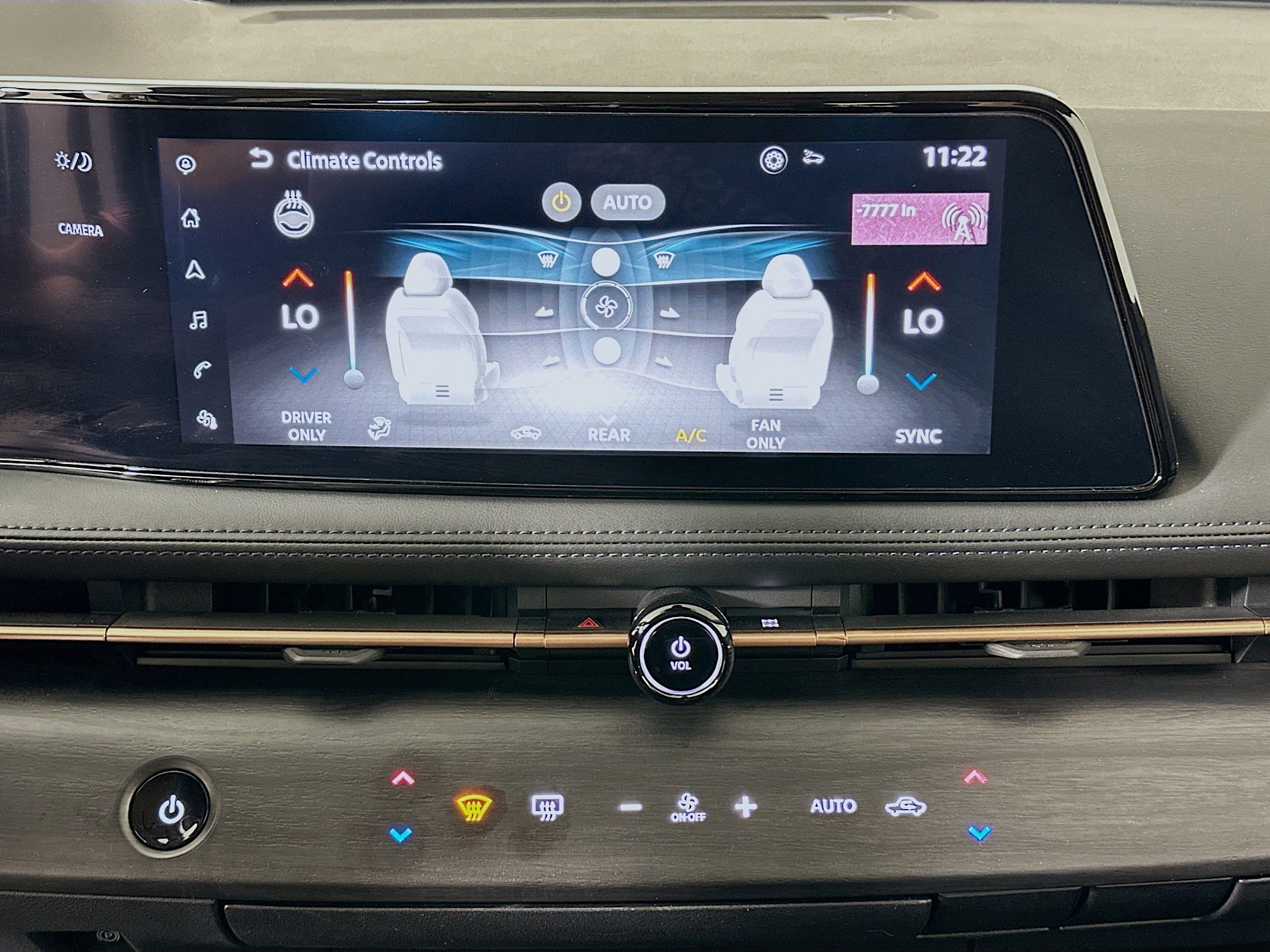 Used 2023 Nissan Ariya AWD image 24