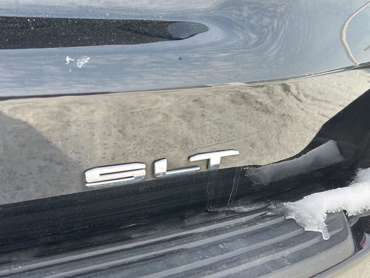 Used 2024 GMC Yukon XL SLT AWD/4WD image 11