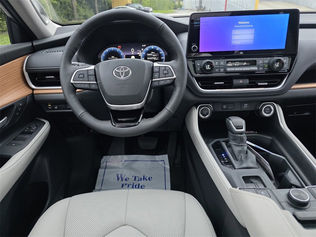 New 2026 Toyota Grand Highlander Platinum image 7