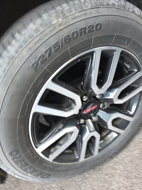 Used 2021 GMC Yukon XL AT4 image 13