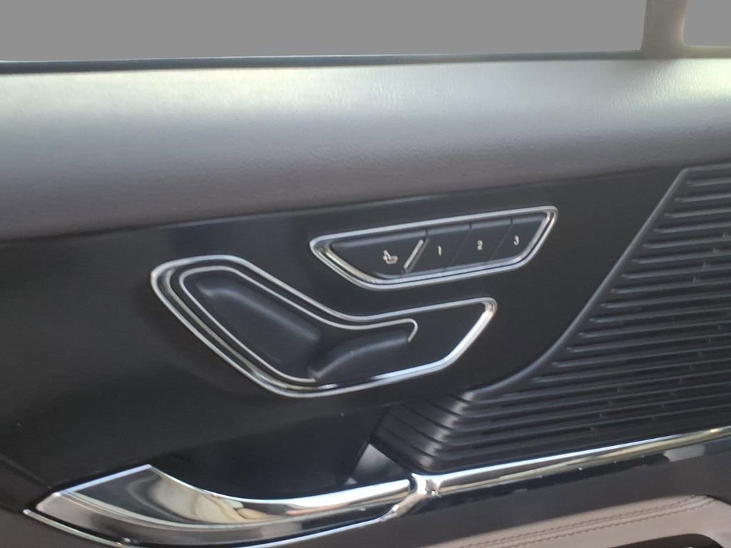 Certified 2022 Lincoln Corsair FWD image 17