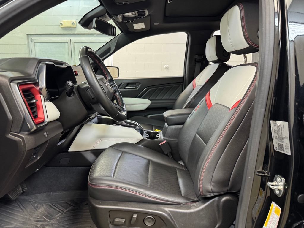Used 2023 GMC Canyon AT4X AWD/4WD image 15