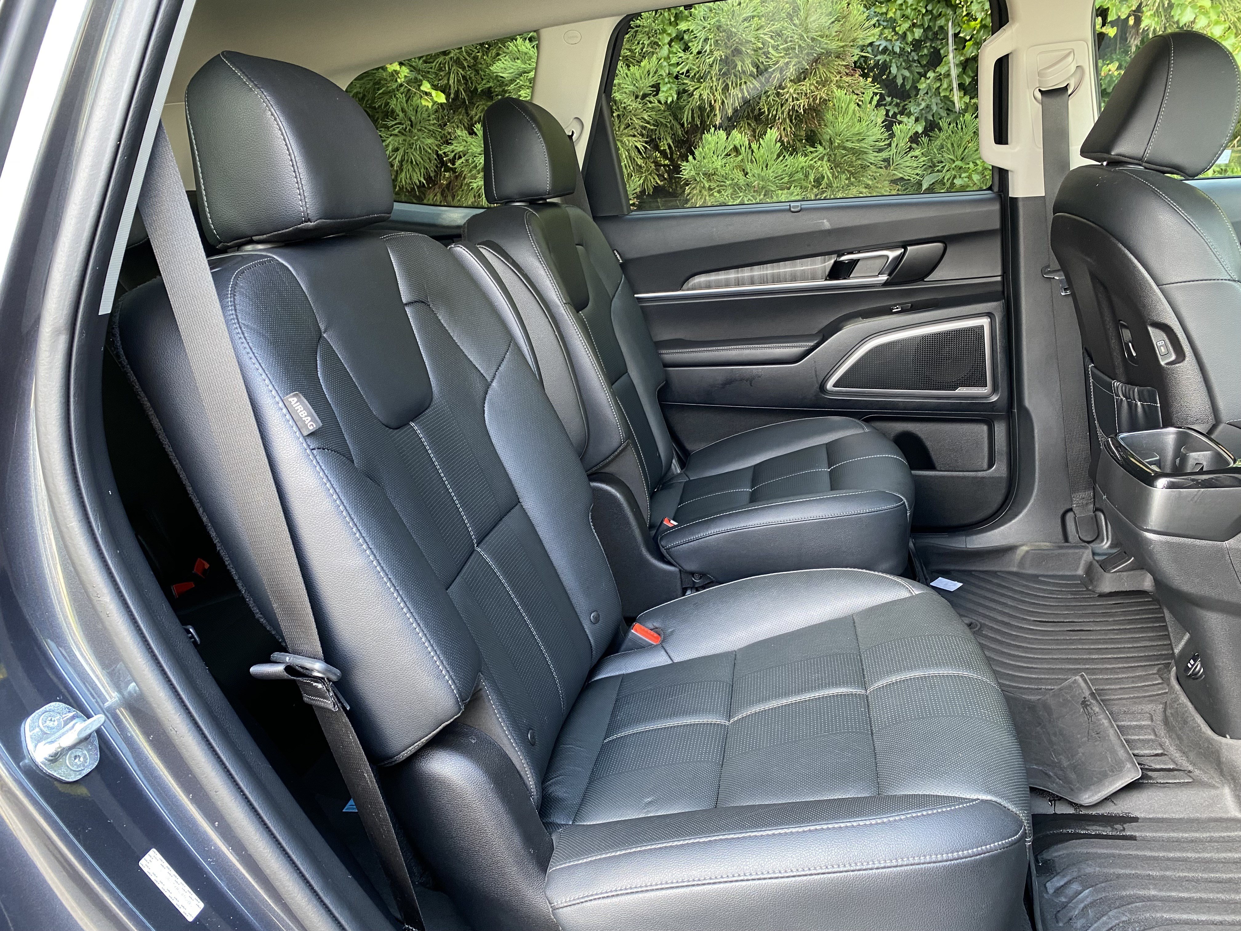 Used 2024 Kia Telluride EX w/ EX Captain's Chair Package FWD image 35