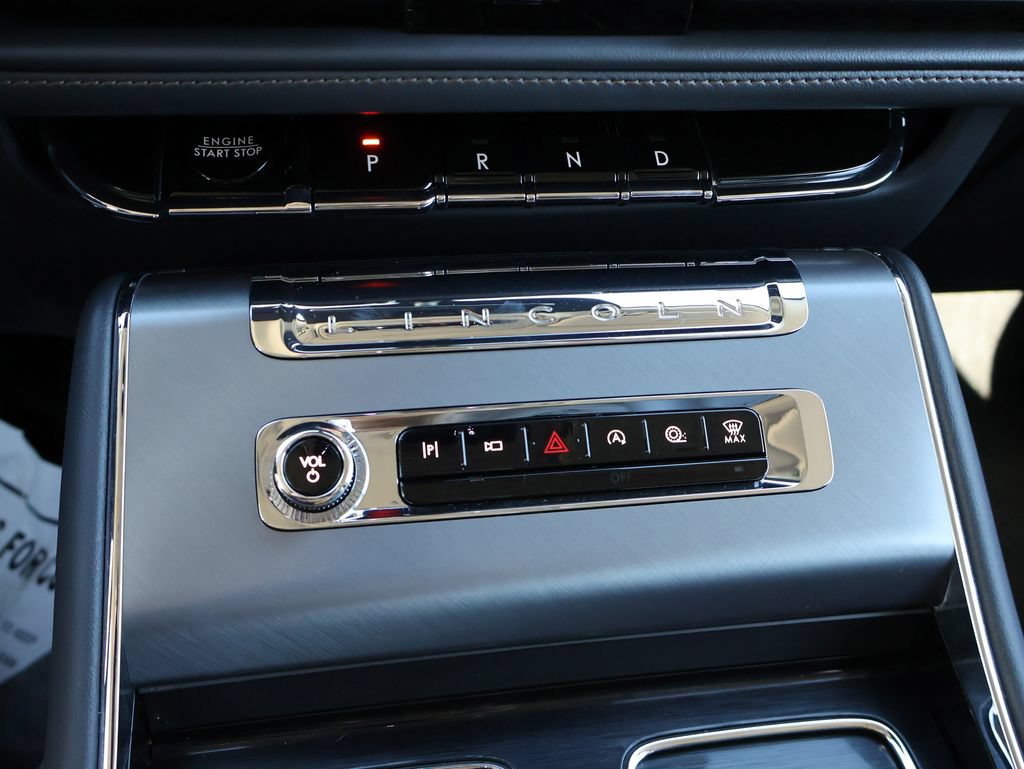 Used 2025 Lincoln Aviator AWD image 20