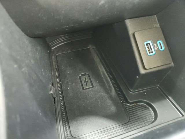 Used 2021 Ford Edge Titanium FWD image 31
