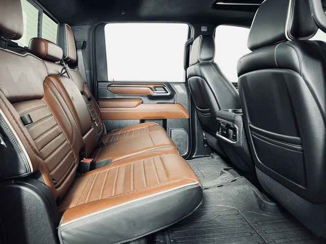 Used 2024 GMC Sierra 3500 Denali Ultimate image 14