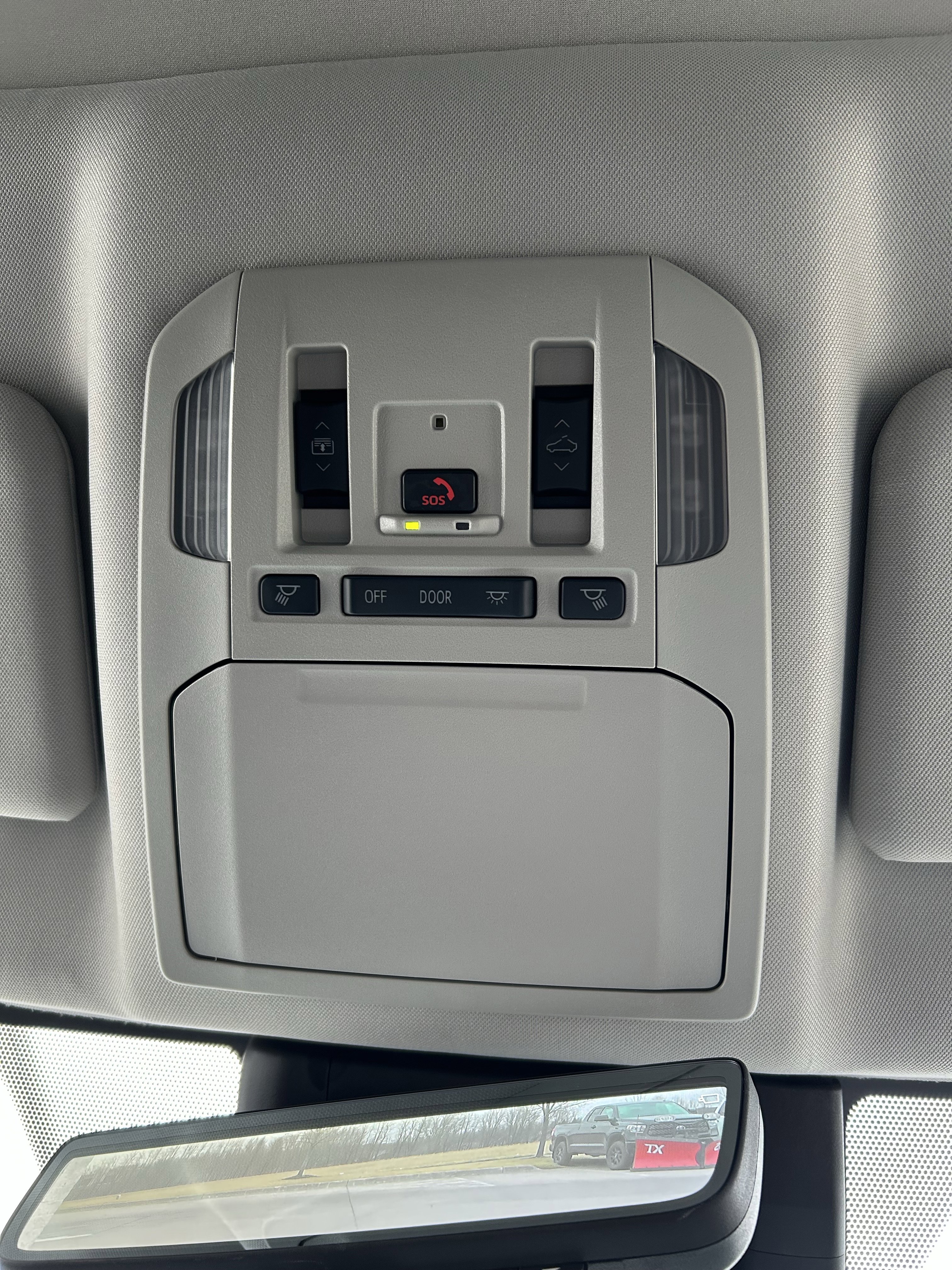 Certified 2025 Toyota Highlander Platinum image 31