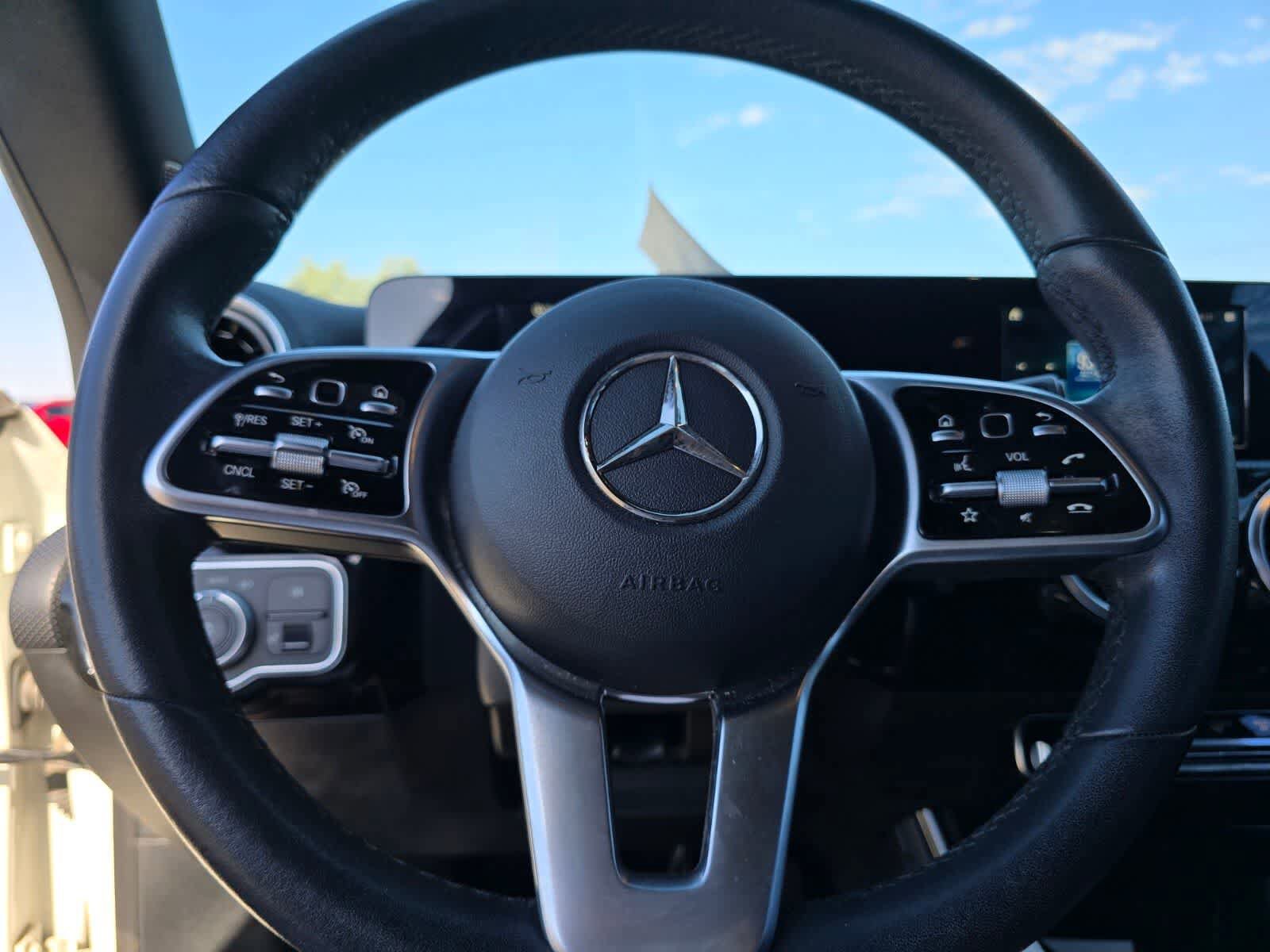 Used 2020 Mercedes-Benz CLA 250 image 17