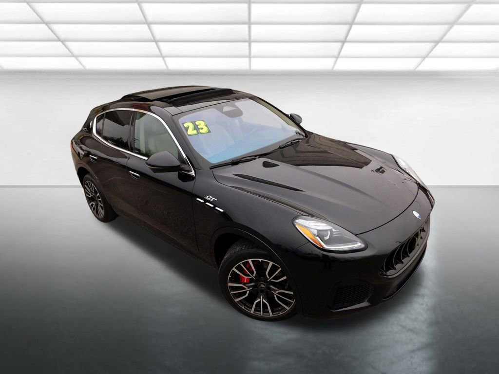 Used 2023 Maserati Grecale GT image 2