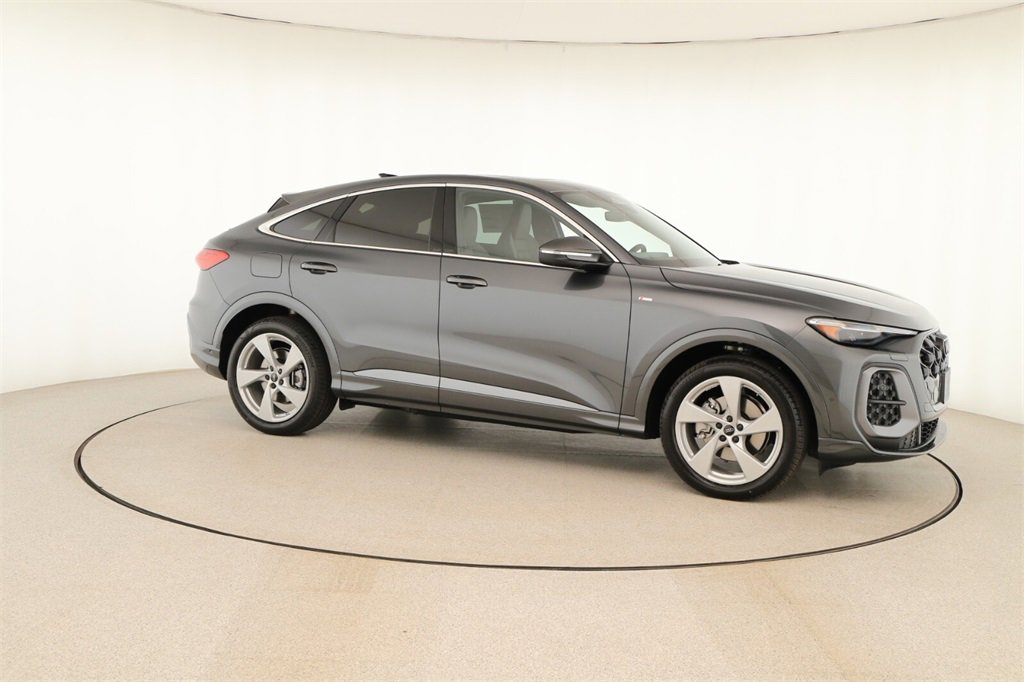 New 2025 Audi Q5 Prestige image 9