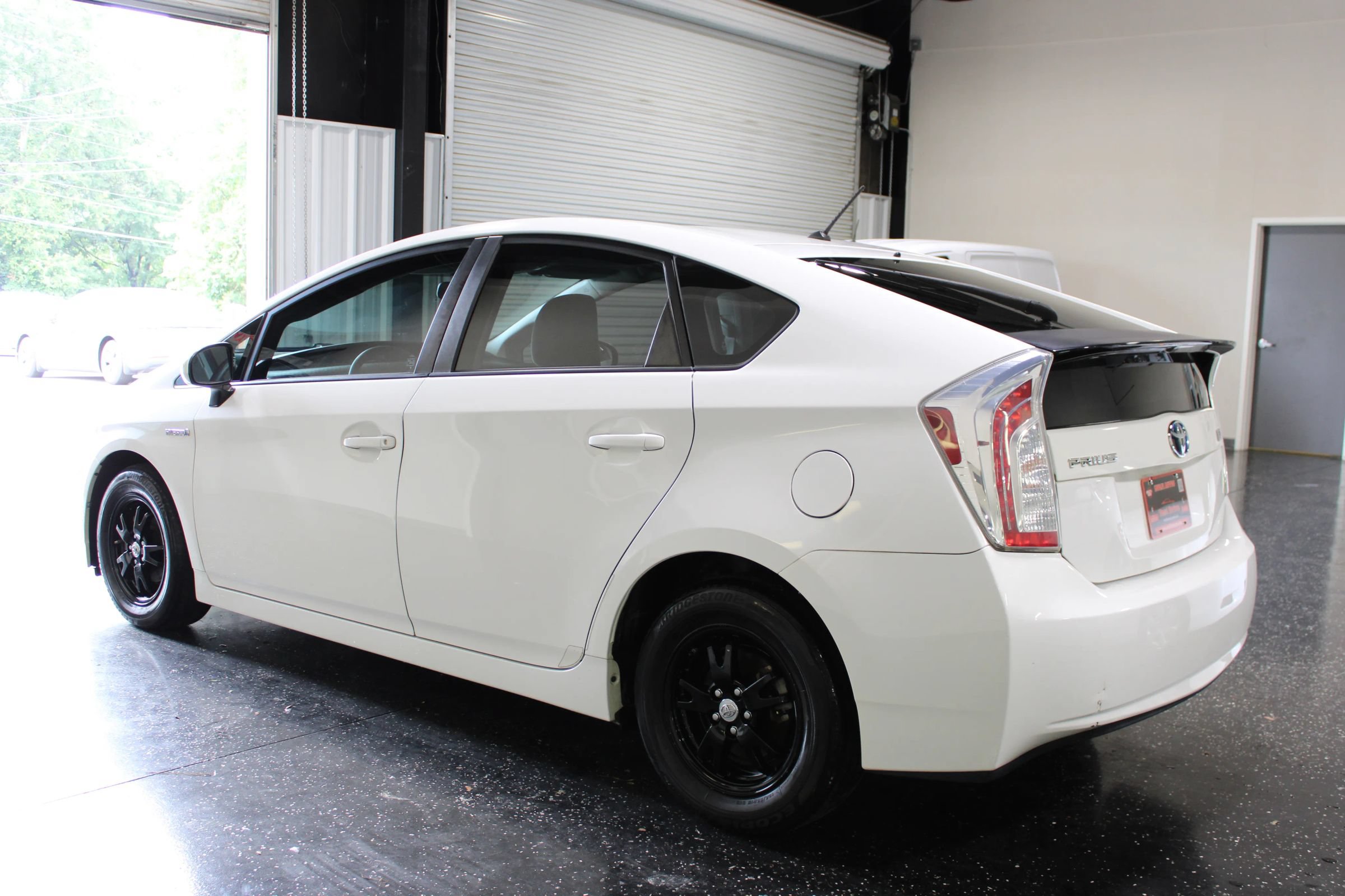 Used 2014 Toyota Prius Two FWD image 5