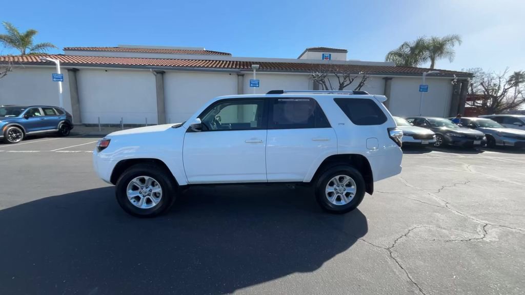Used 2024 Toyota 4Runner SR5 image 5