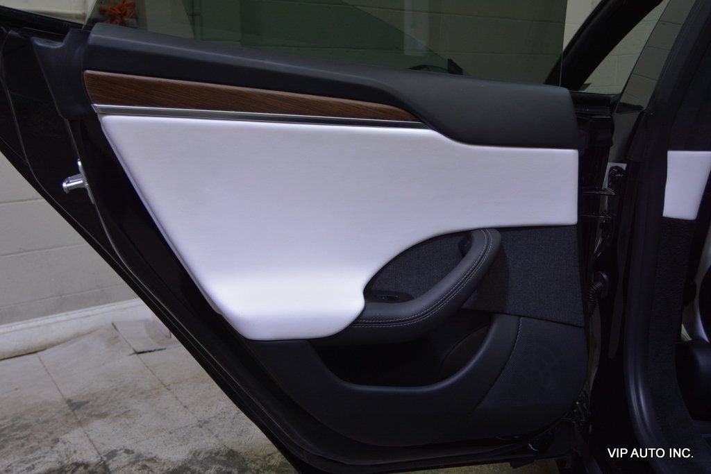 Used 2022 Tesla Model S Plaid AWD/4WD image 17