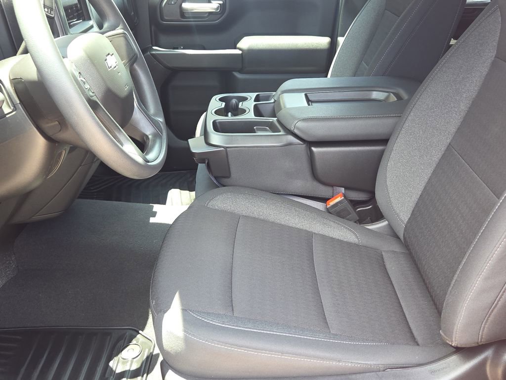 Used 2024 Chevrolet Silverado 1500 Custom image 18