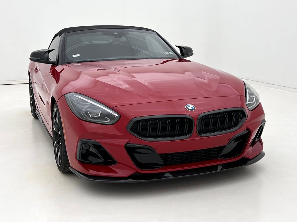 Certified 2025 BMW Z4 M40i w/ Edition image 3