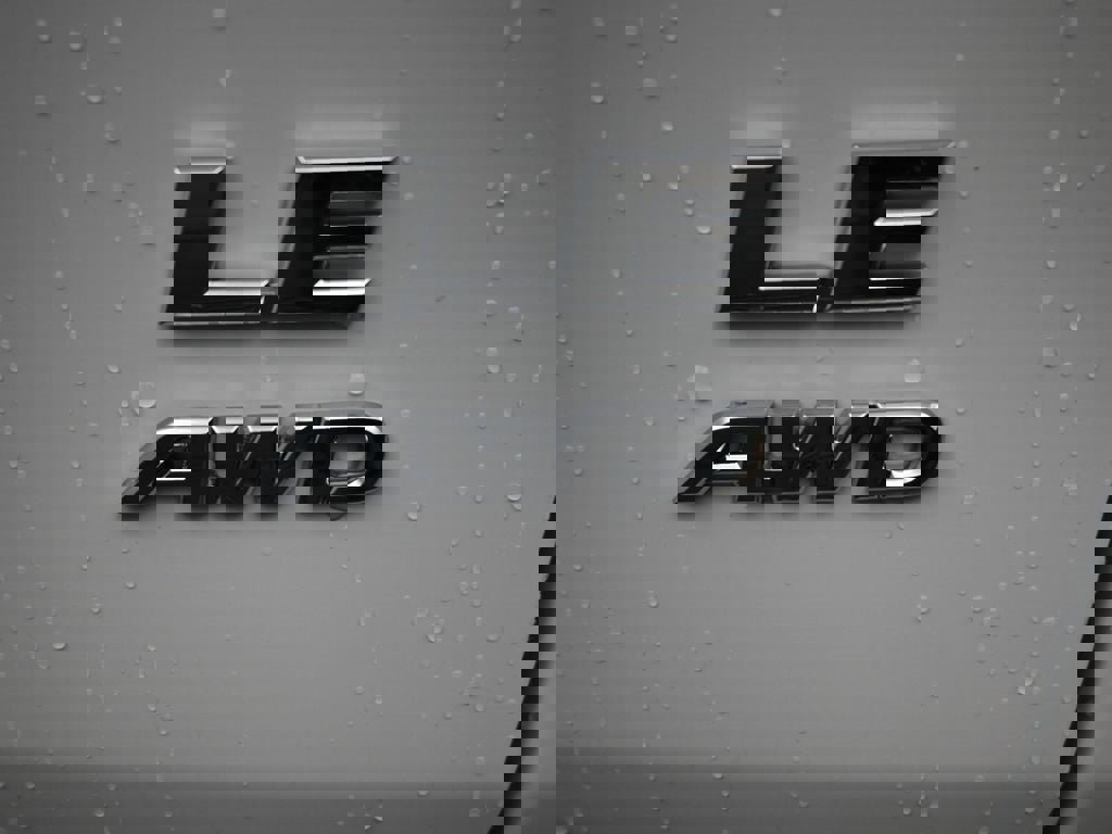 New 2025 Toyota RAV4 LE image 40