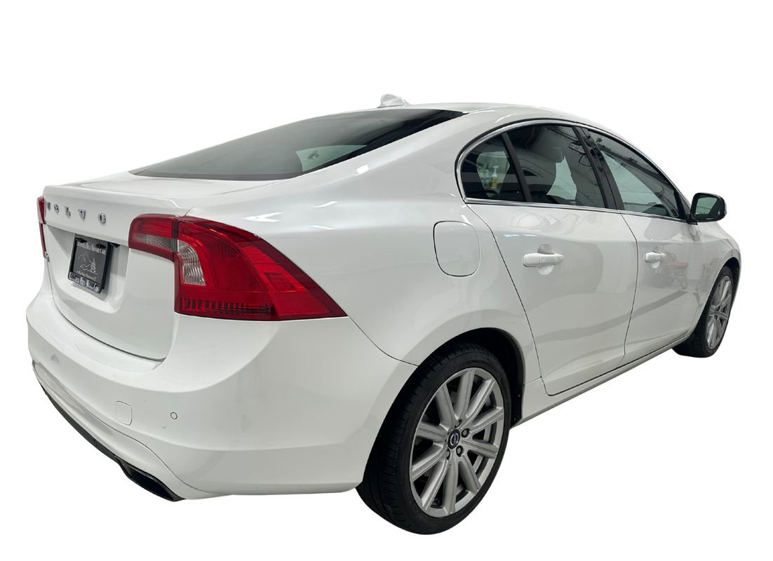 Used 2015 Volvo S60 T6 Platinum image 4