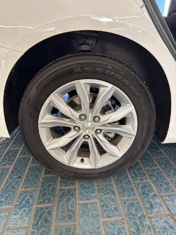 Used 2025 Chevrolet Malibu LT image 18