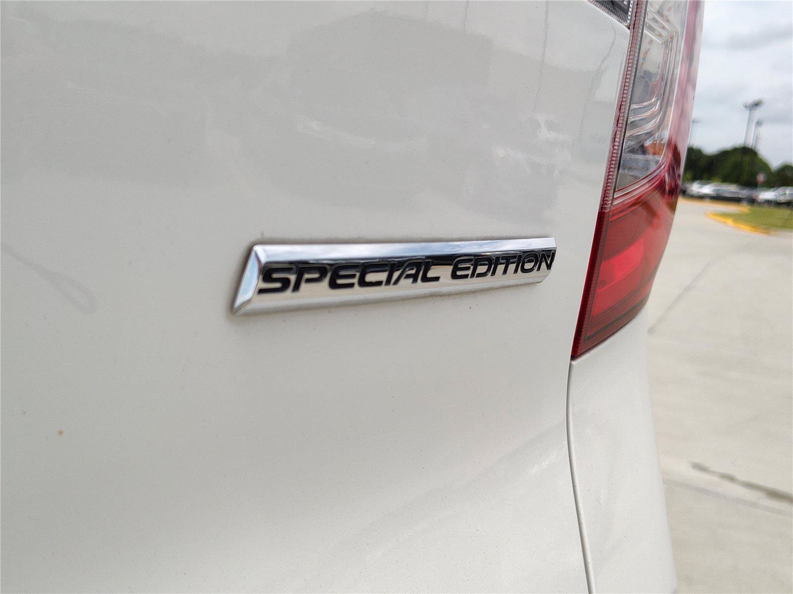 Used 2021 Honda Pilot Special Edition image 6