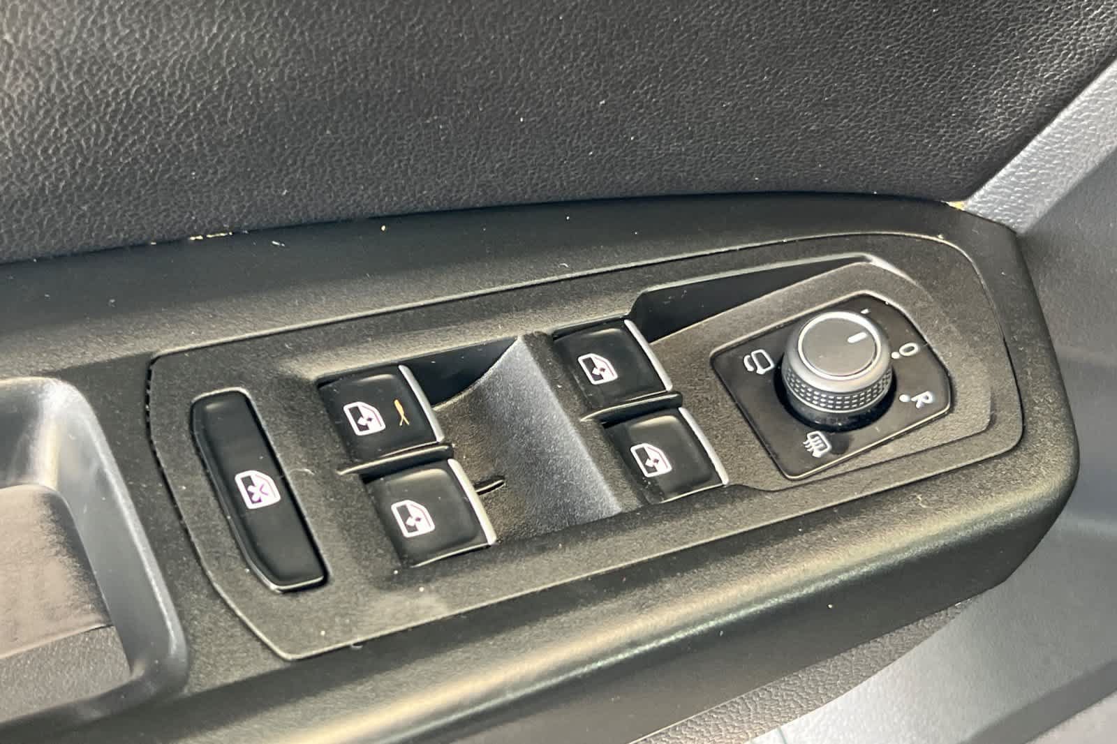 Used 2018 Volkswagen Atlas SEL Premium AWD/4WD image 13