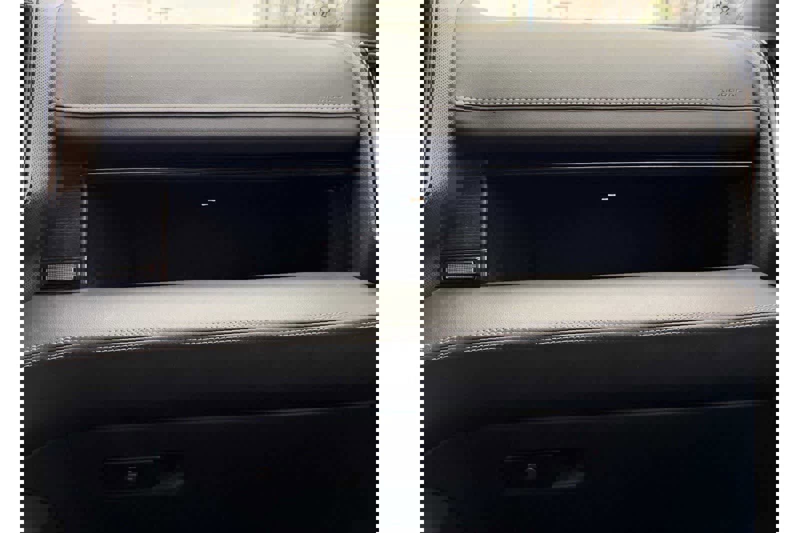 Used 2024 RAM 3500 Limited image 27