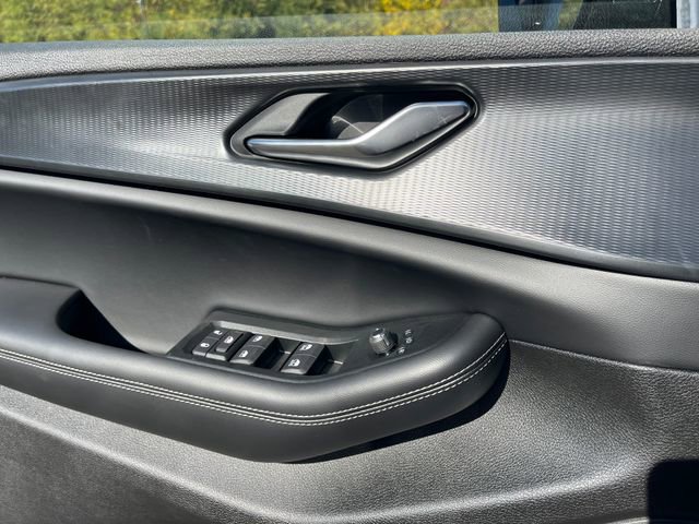 New 2025 Jeep Grand Cherokee Altitude image 29