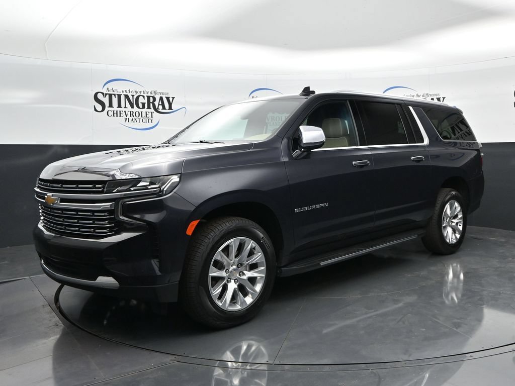Used 2024 Chevrolet Suburban Premier RWD image 3