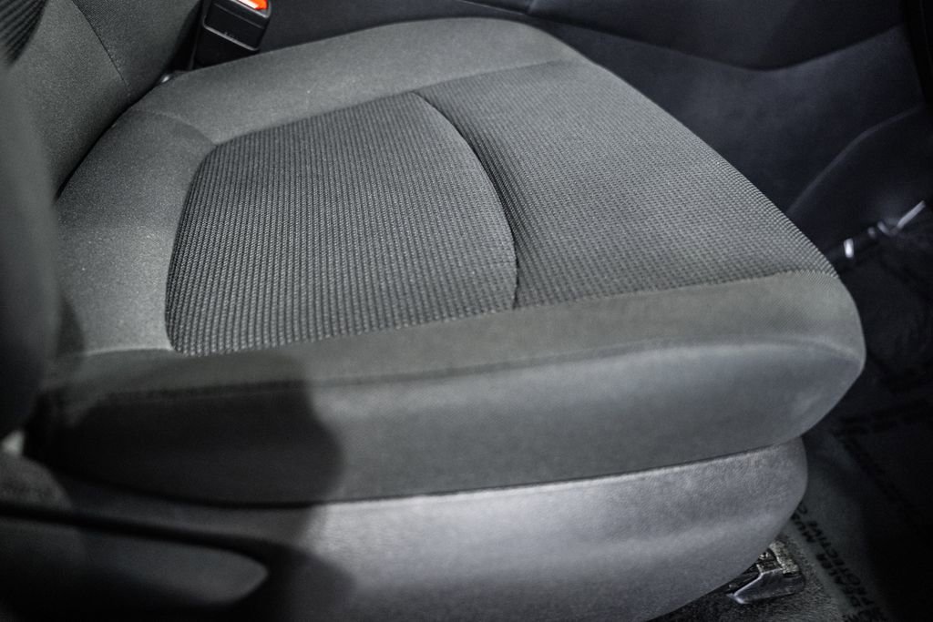 Used 2024 Toyota RAV4 LE image 31