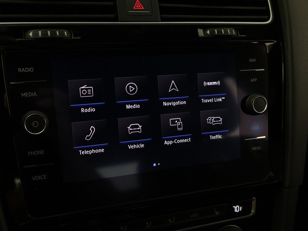 Used 2018 Volkswagen Golf R 4-Door image 46