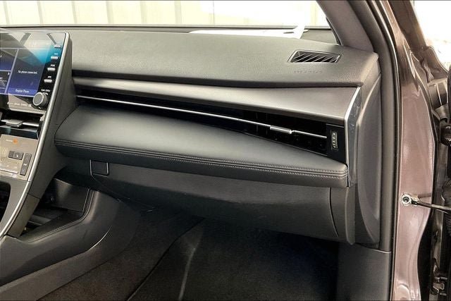 Used 2019 Toyota Avalon XSE w/ All Weather Liner Package FWD image 18