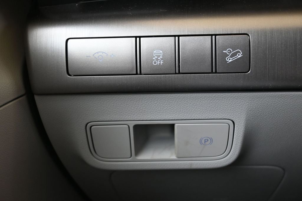 New 2026 Hyundai Kona SEL Sport AWD/4WD image 24