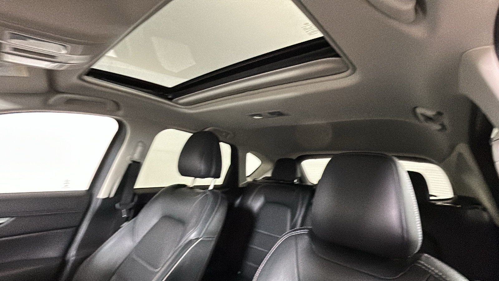 Used 2025 MAZDA CX-5 AWD 2.5 S w/ Preferred Package image 15