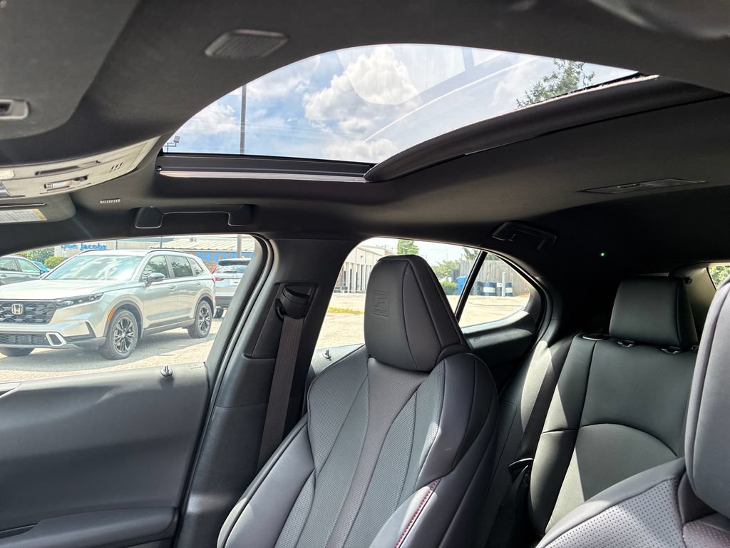 Used 2023 Lexus UX 250h F Sport w/ Accessory Package (Z1) AWD/4WD image 18