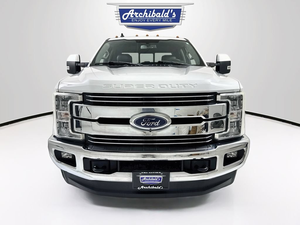 Used 2019 Ford F350 Lariat w/ Lariat Value Package AWD/4WD image 2