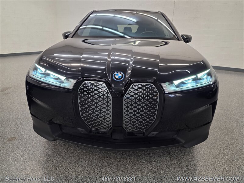 Used 2024 BMW iX xDrive50 AWD/4WD image 45