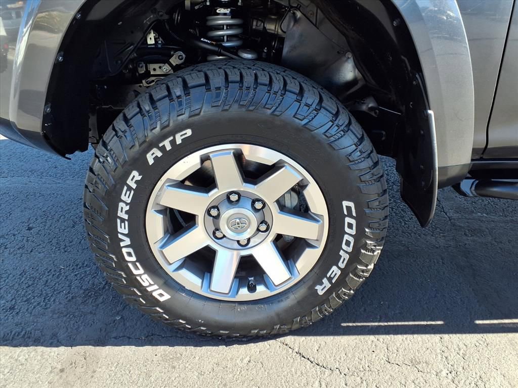 Used 2015 Toyota 4Runner image 15