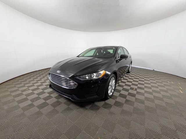 Used 2019 Ford Fusion SE FWD image 24