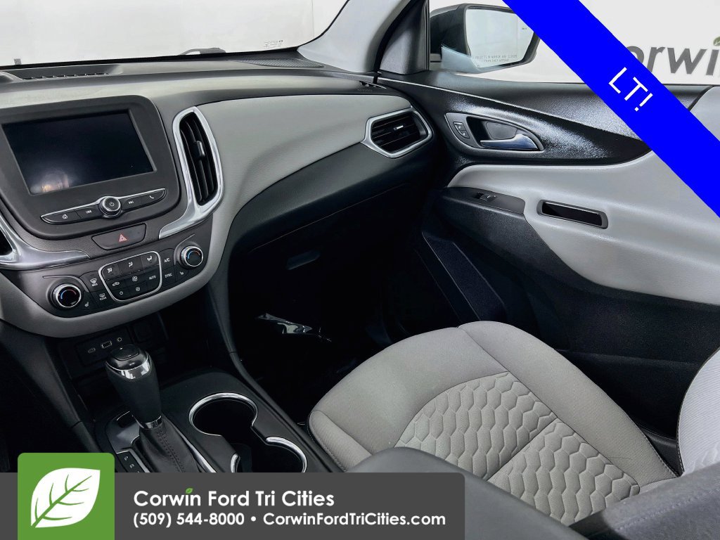 Used 2020 Chevrolet Equinox LT w/ Driver Convenience Package AWD/4WD image 25