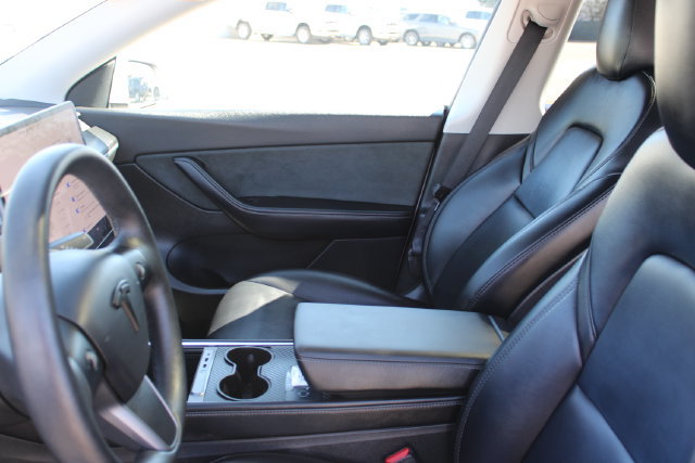 Used 2022 Tesla Model Y Performance AWD/4WD image 25