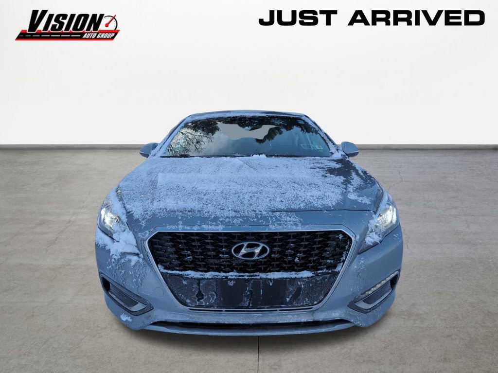 Used 2016 Hyundai Sonata SE video 2