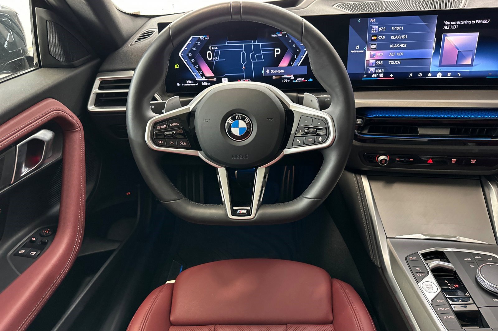 Used 2025 BMW 230i Coupe w/ M Sport Package image 27