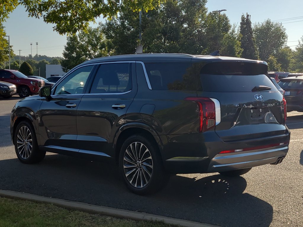 Used 2023 Hyundai Palisade Calligraphy AWD/4WD image 5