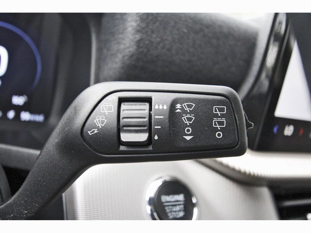 Used 2025 Ford Explorer Active w/ Active Comfort Package AWD/4WD image 22