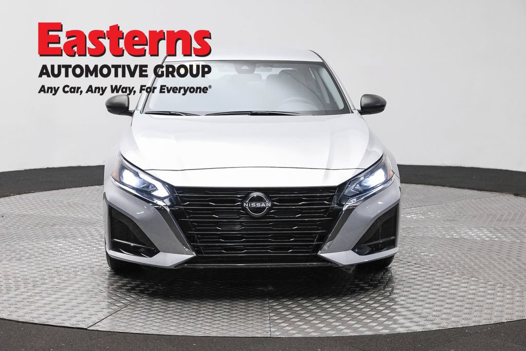 Used 2024 Nissan Altima 2.5 S FWD image 2