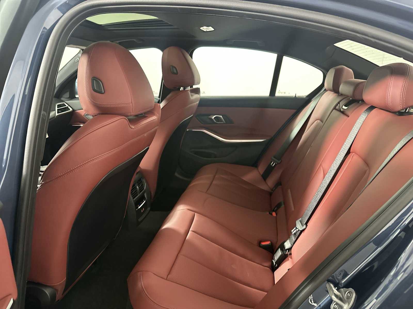 New 2026 BMW 330i xDrive Sedan w/ Premium Package image 19
