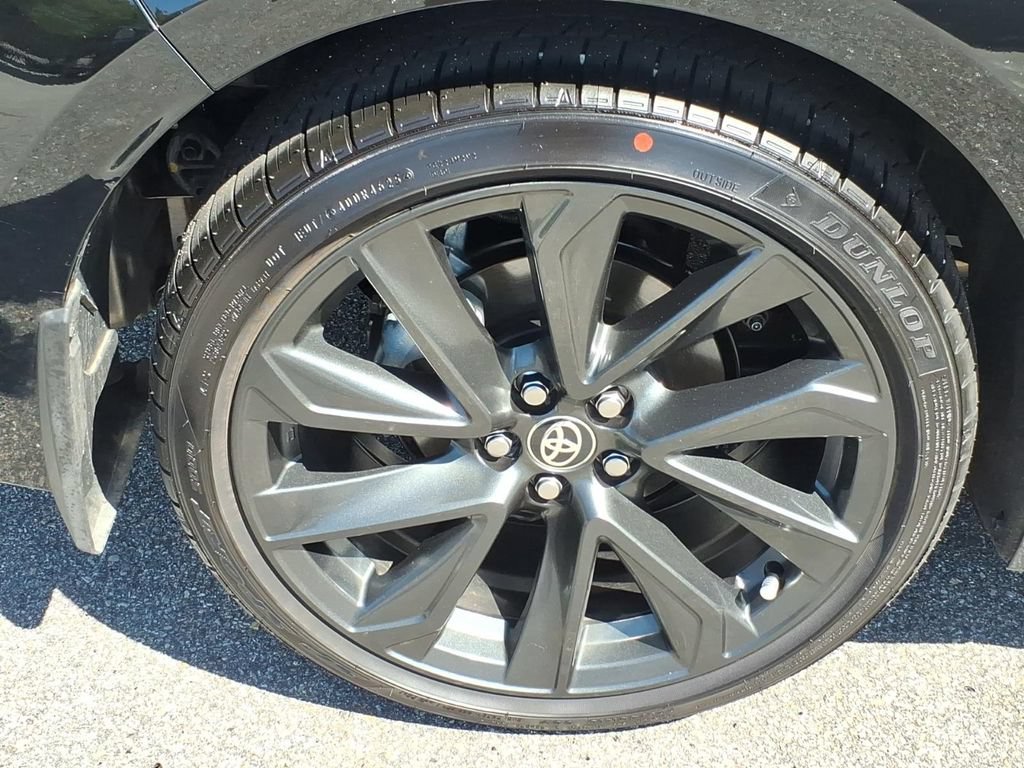 Used 2026 Toyota Corolla SE w/ SE Package FWD image 11